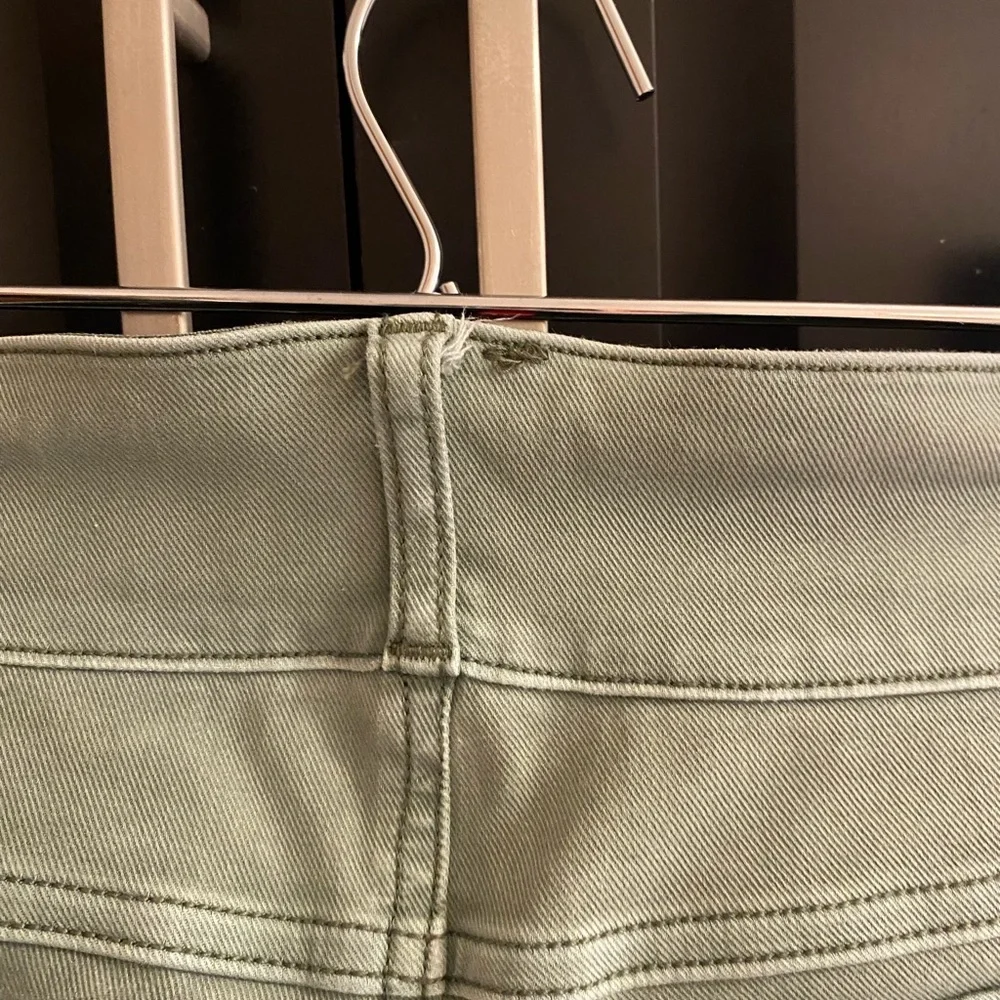 SPANX Stretch Twill Cargo Pants - Picture 3 of 7